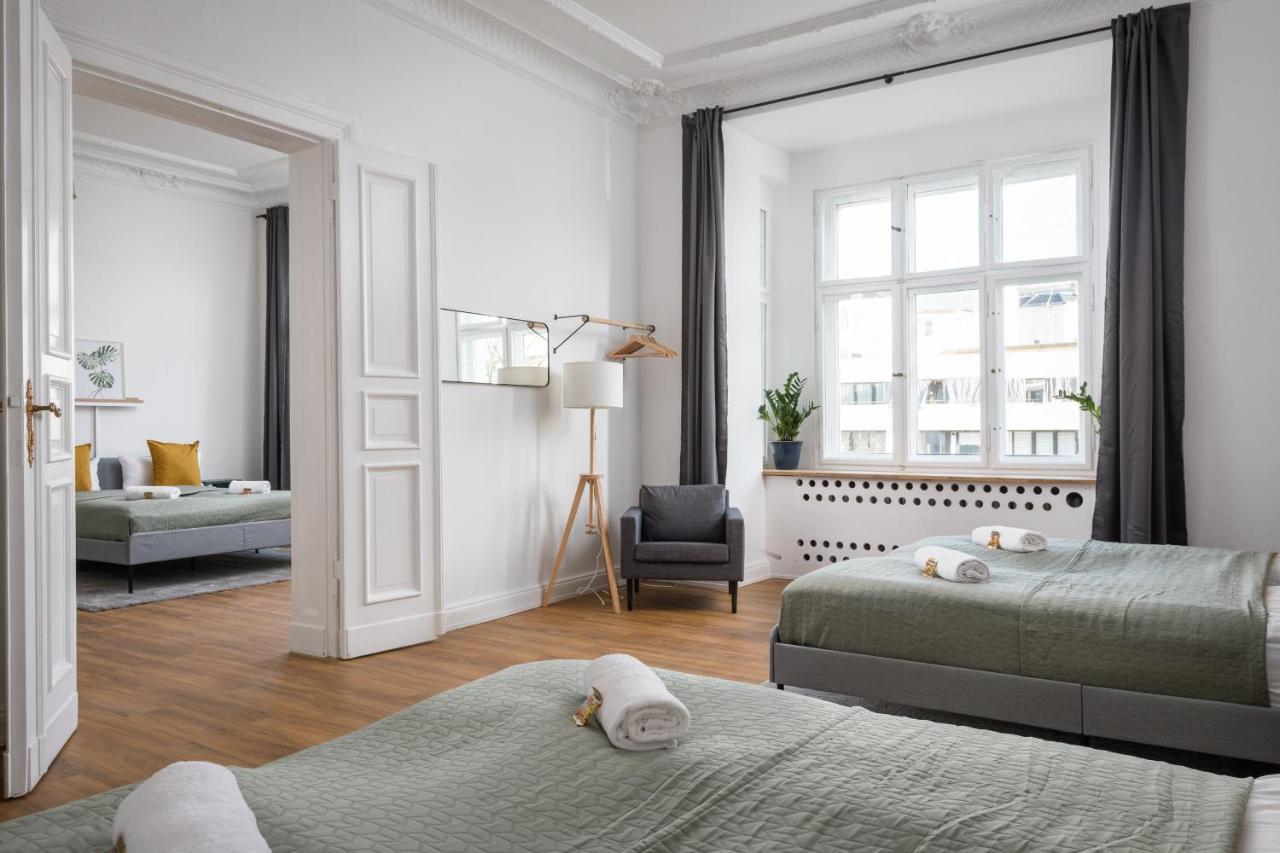 Riesiges Apartment Nahe Kudamm Sehr Schoner Altbau 123M2 Gross 12 Gaste Berlin Dış mekan fotoğraf